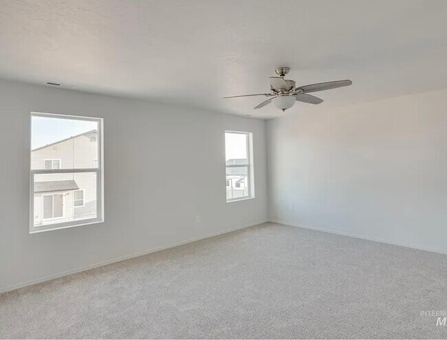 Building Photo - 4800 Endicott Dr