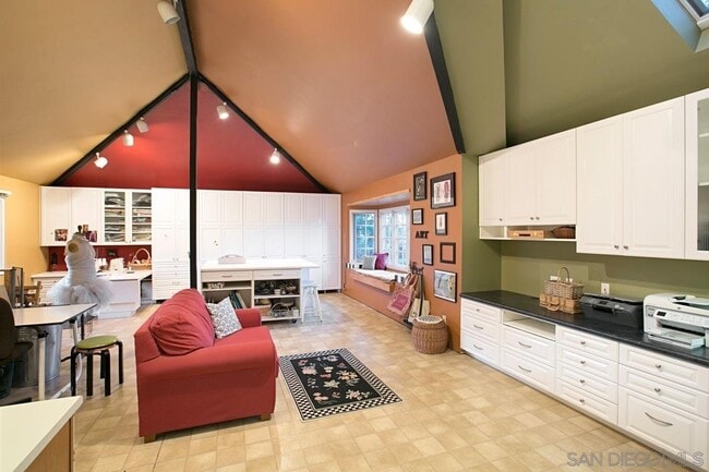 Building Photo - 1285 Horizon Ridge