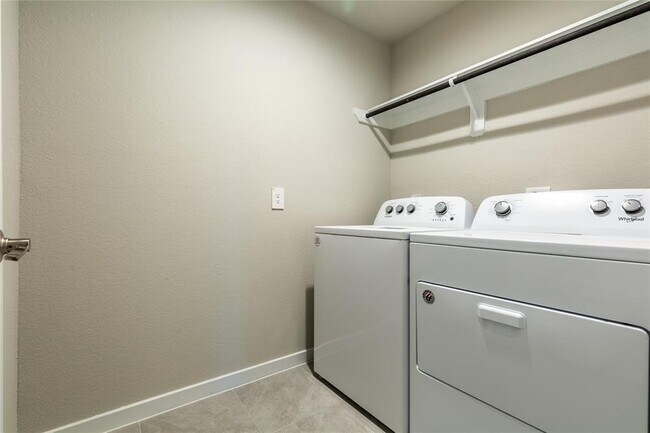 Building Photo - 7730 Rainham Valley Ln