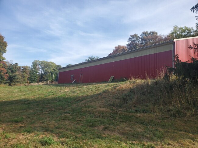 Building Photo - 402 Grubb Rd