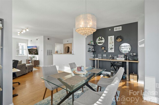 Building Photo - 1315 East Blvd