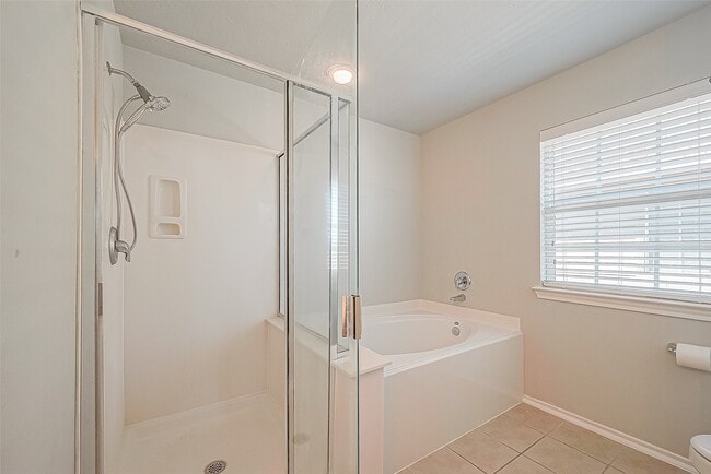 Building Photo - 2748 Maybrook Hollow Ln