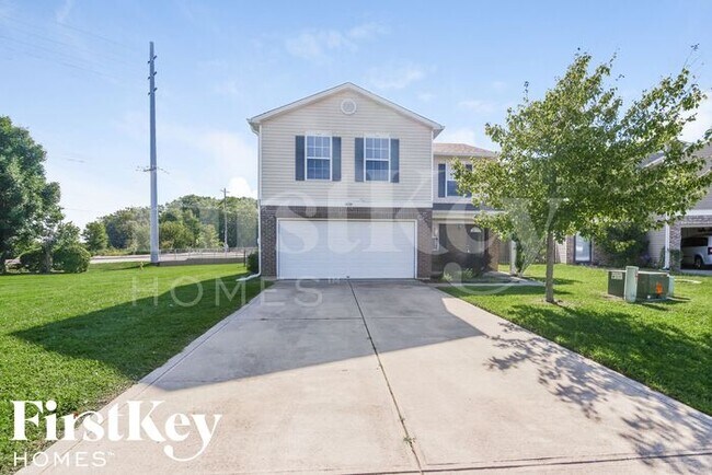 Primary Photo - 1820 Feather Reed Ln