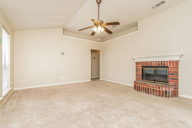 Building Photo - 6329 Glen Knoll Dr