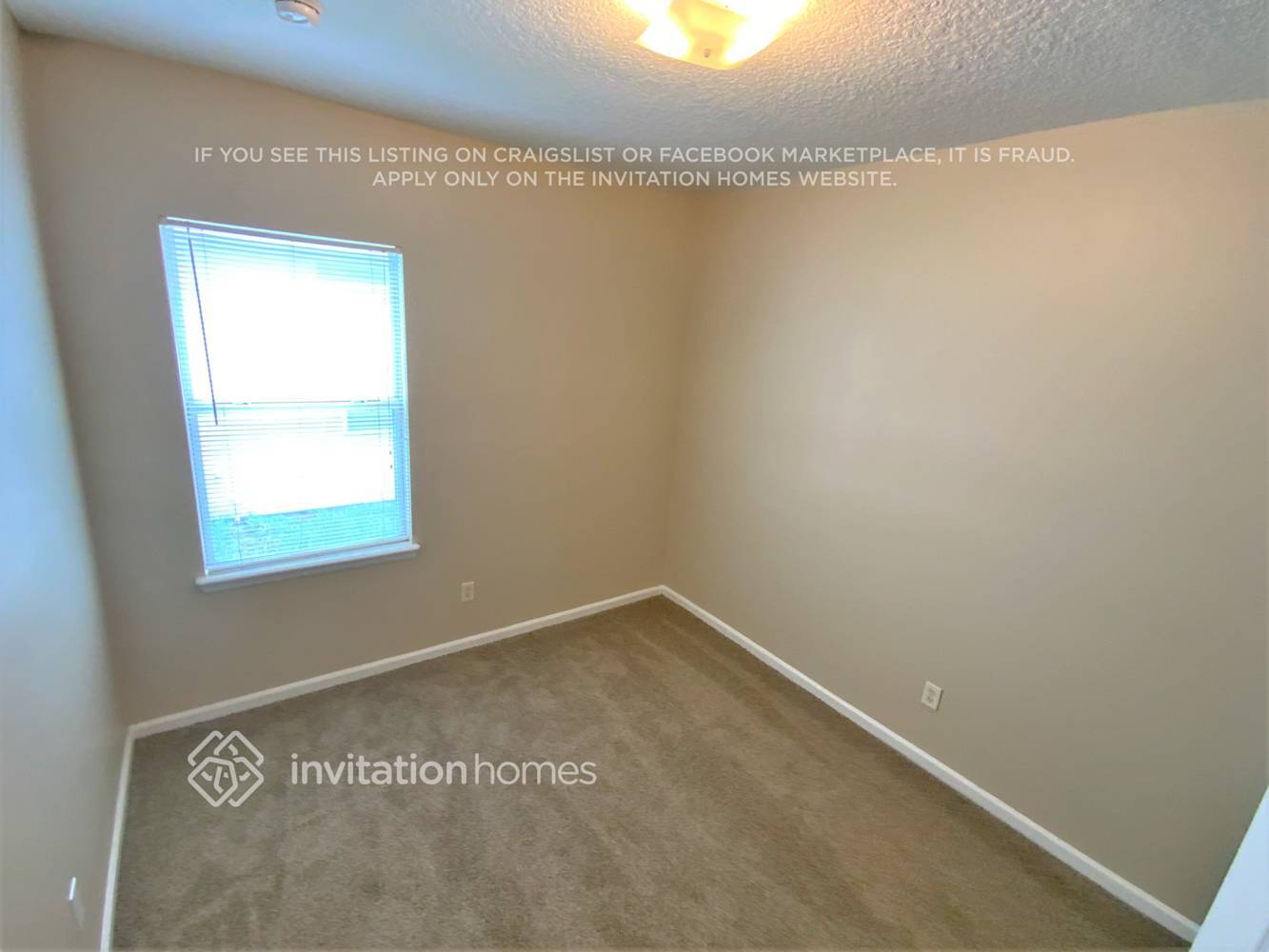 Building Photo - 14618 Falling Waters Dr