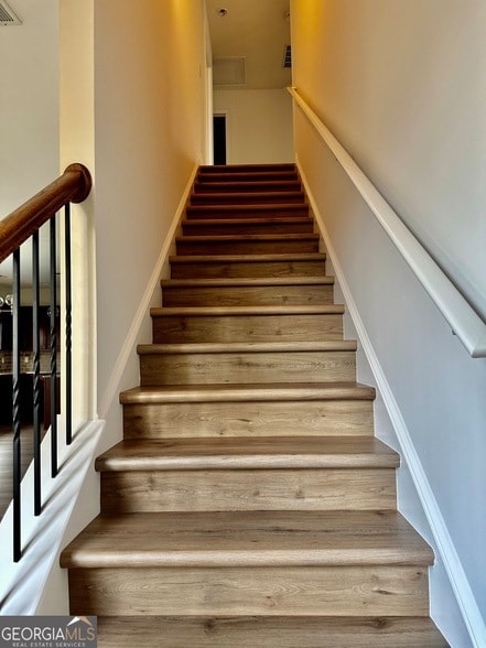 Building Photo - 3363 Willow Meadow Ln