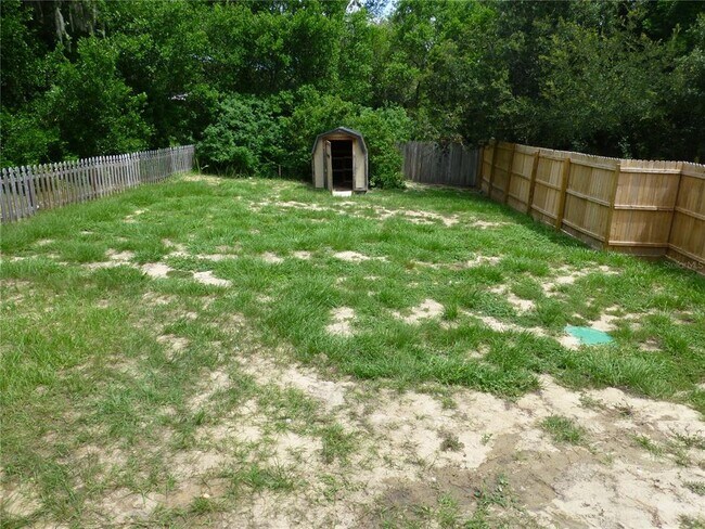 Building Photo - 197 Highland Rd