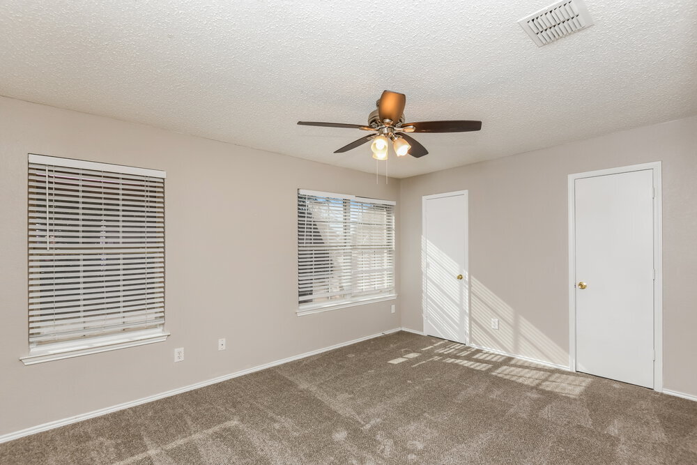 Building Photo - 10024 Chapel Rock Dr