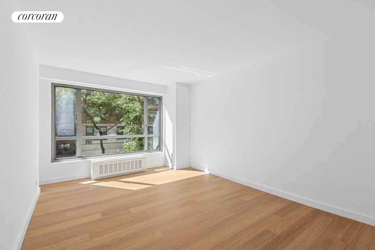 Building Photo - 501 E 87th St