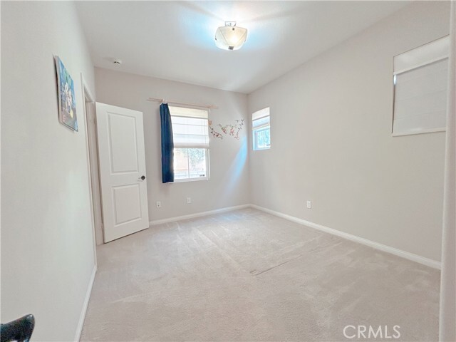 Building Photo - 352 Golden Bear Ln