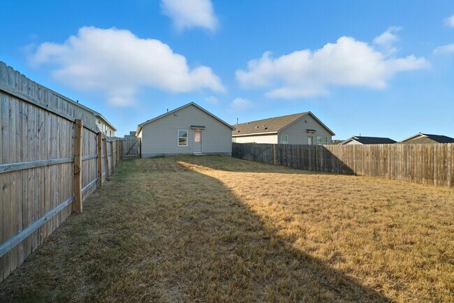 Building Photo - 5410 Hornbeck Hts