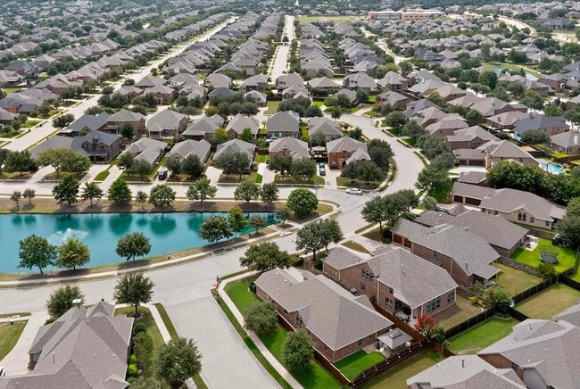 Building Photo - 604 Knightsbridge Ln