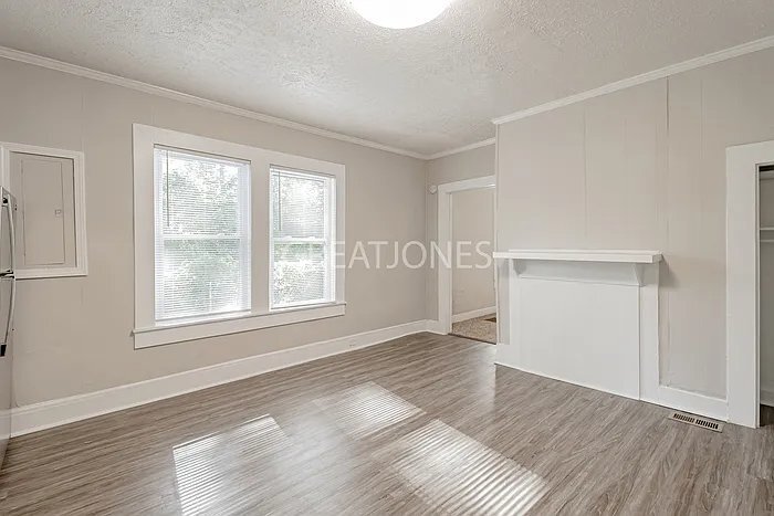 Building Photo - 1000 3rd Ave