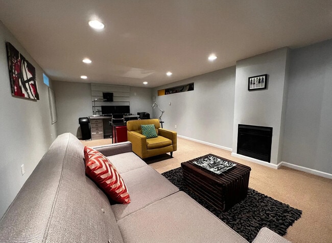 Building Photo - 24 Highland Ave