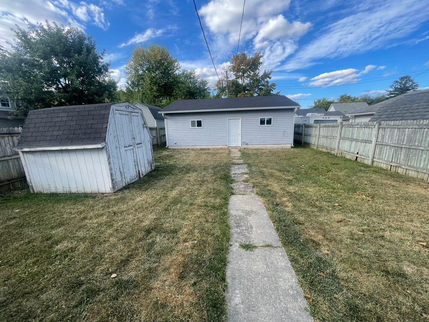 Building Photo - Coming Soon ! Large 2 BR single family hom...