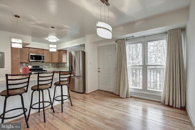 Building Photo - 4700 Parkman Ct