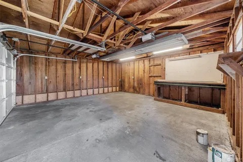 Building Photo - 911 E 52nd St