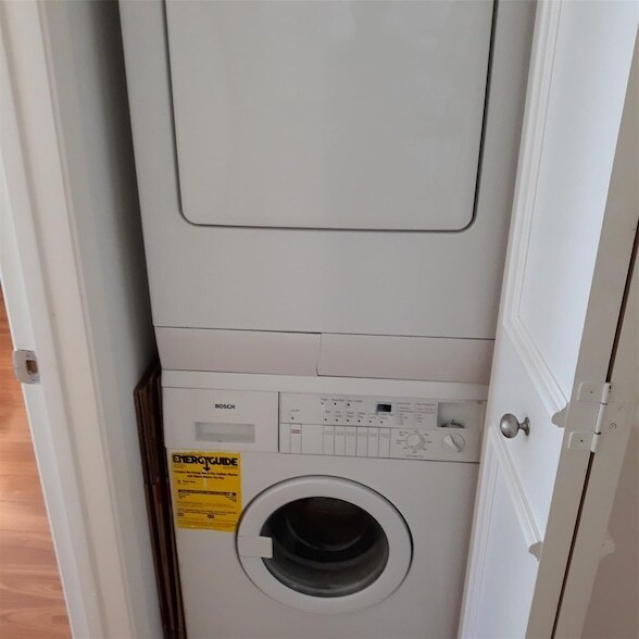 Building Photo - 520 SE 5 Ave