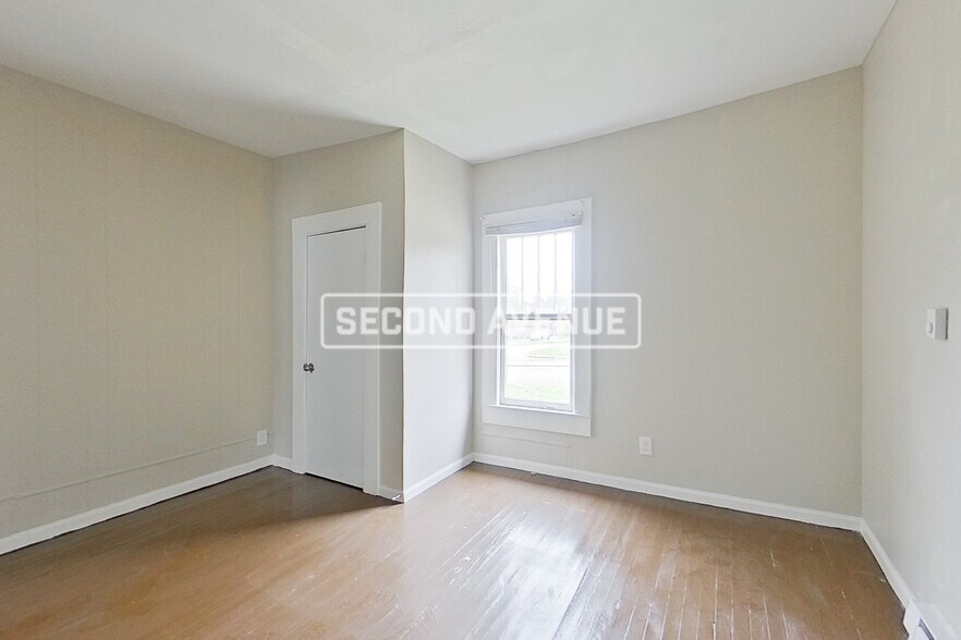 Building Photo - 3401 Hickory Ave SW