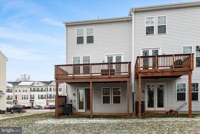 Building Photo - 109 Sequoia Dr