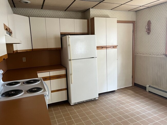 Building Photo - 940 Woodlawn St