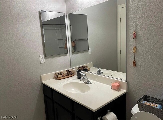 Building Photo - 5289 Coral Ribbon Ave