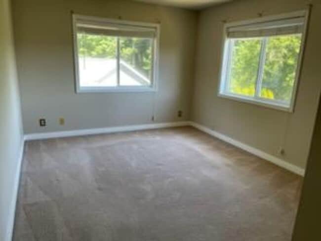 Building Photo - North Gig Harbor 3 bed 2.5 bath ~2,600sqft