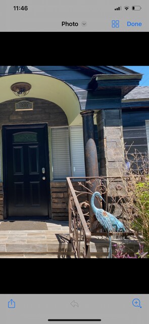 Building Photo - 1200 Tamarind Ave