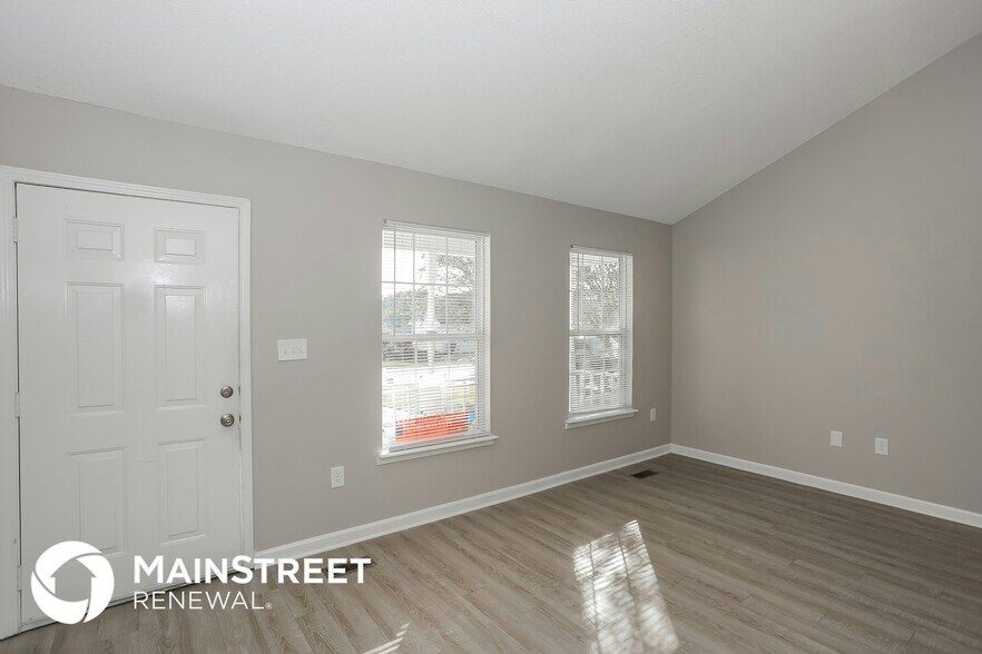 Building Photo - 1071 Braxton Dr