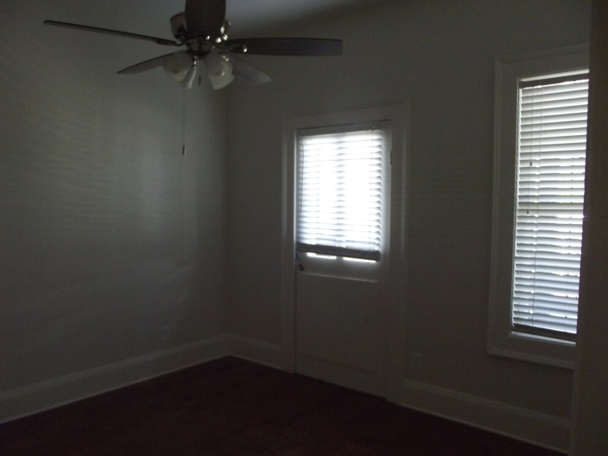 Bedroom - 550 S Campbell St