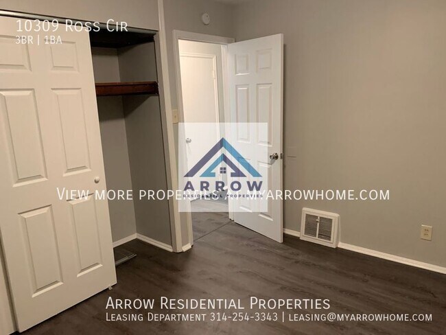 Building Photo - 10309 Ross Cir