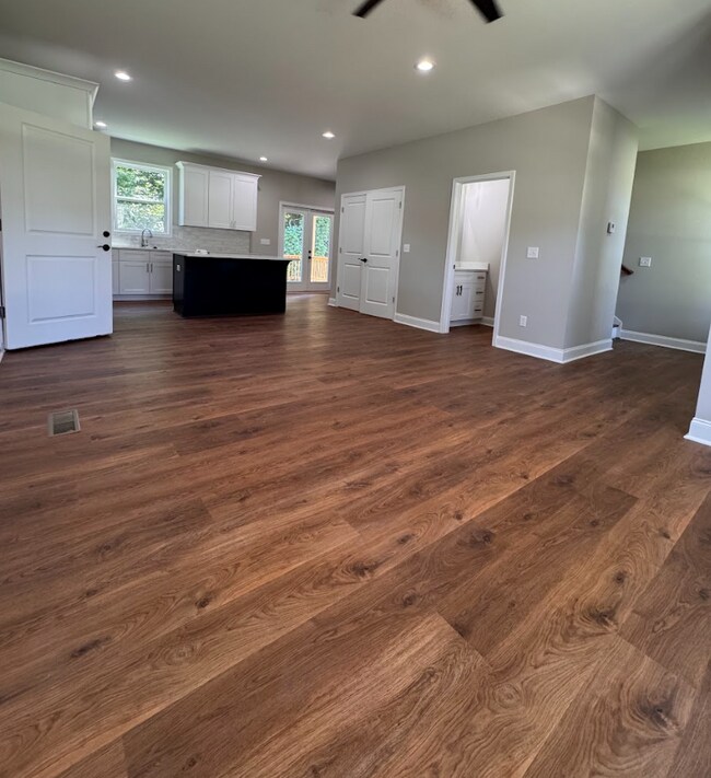Building Photo - Spacious 5-Bedroom Greenville Home with 3.5 Baths, 2-Car Garage & Walkout Basement