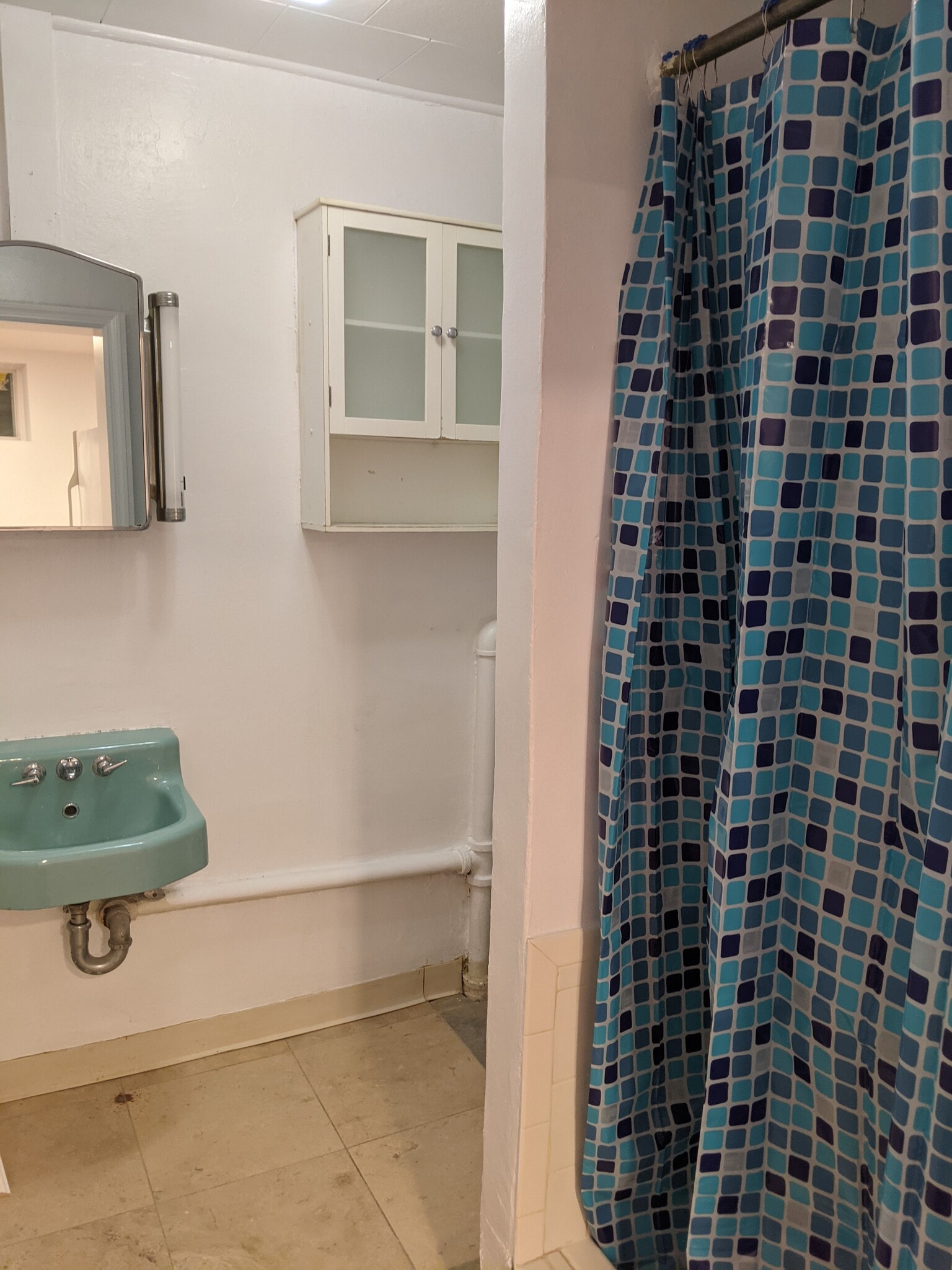 Building Photo - 639 Oakdene Ave