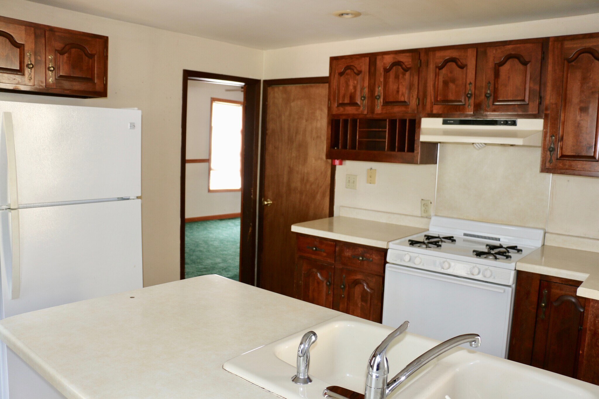 Kitchen - 525 N 5th St