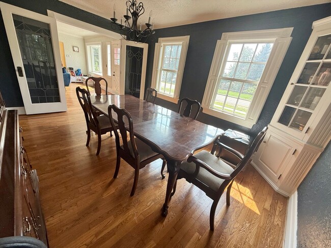 Building Photo - 45800 W Ann Arbor Trail