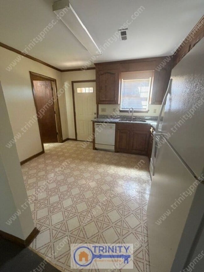 Building Photo - Now Available – 2BR Apartment in Andersom!
