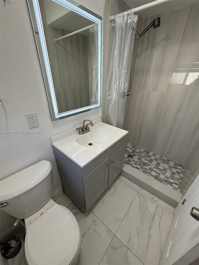 Building Photo - 625 S 20th Ave