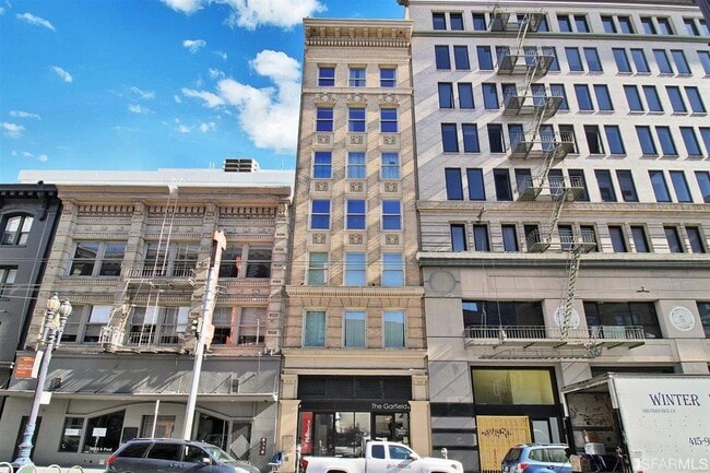 Building Photo - 942 Market St