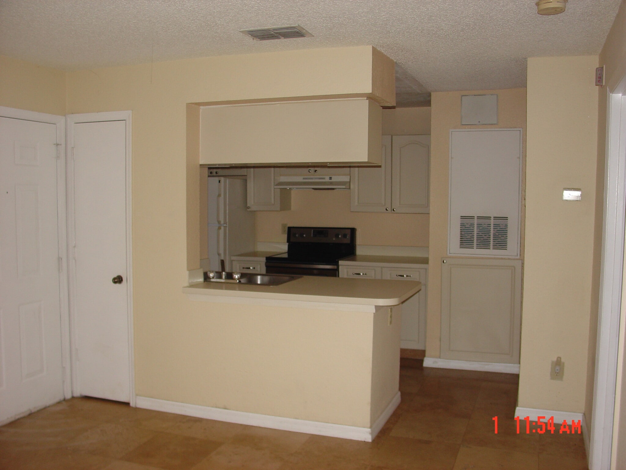 Building Photo - 2550 N Alafaya Trl