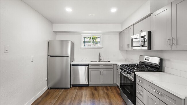 Building Photo - 2819 Berry St