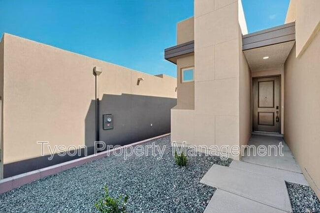 Building Photo - 6618 Sydney Drive NE