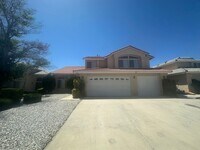 Building Photo - 5 BEDROOM, 2 STORY,SPACIOUS VICTORVILLE HOME! NEAR MALL!