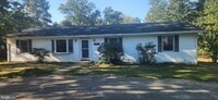 Building Photo - 45565 Camelot Ct