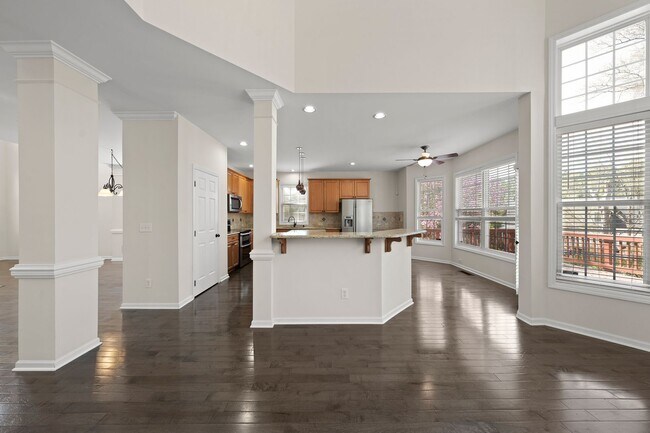Building Photo - July Move-in, Cary Park!