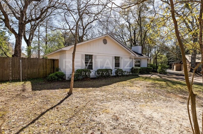 Building Photo - Beautifully Renovated 3 Bed 2 Bath Home in Theodore
