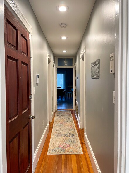 Building Photo - 634 Dorchester Ave