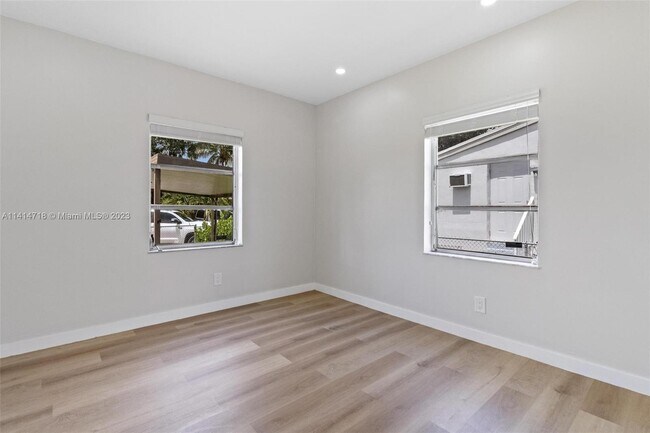 Building Photo - 4798 SW 1st St