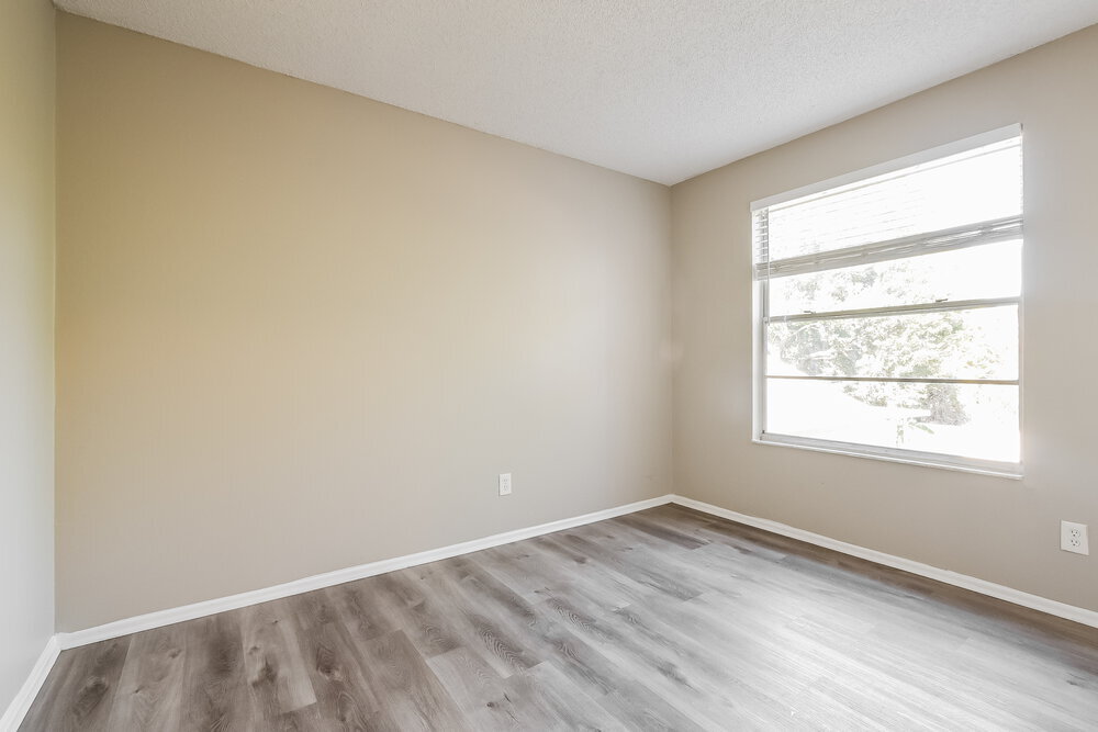 Building Photo - 713 Fenwick Dr