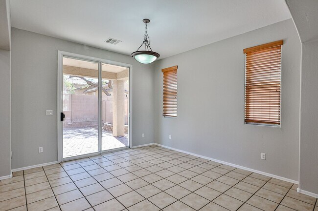 Building Photo - COMING SOON!! 3 bed 2.5 bath in most preferred Phoenix area