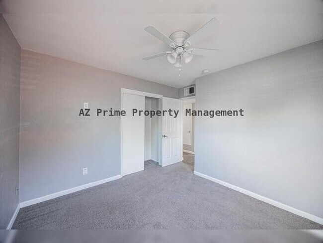 Building Photo - 6521 N 19th Dr